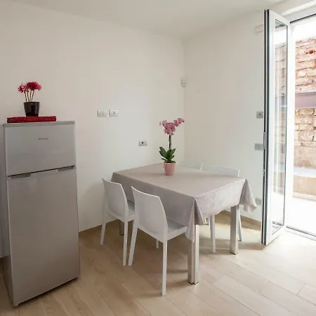 Casa Fiore * ليتْسّينو