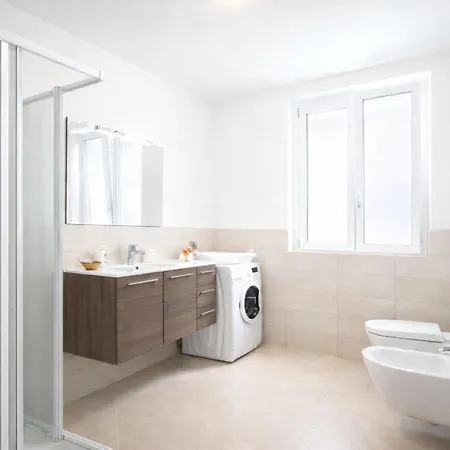 Casa Fiore Apartman Lezzeno